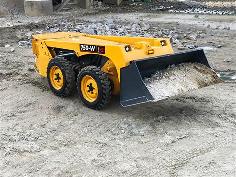 rado controlled skid steer|Radio.